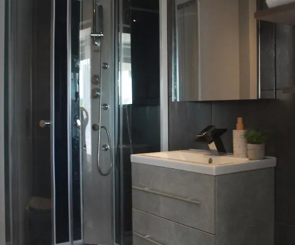 Les Palmiers - Avec Piscine Proche Plages - Wifi Et Clim Antibes